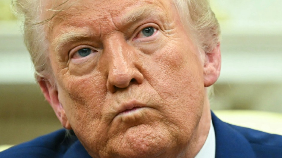 Trump anuncia negociações diretas com Irã sobre programa nuclear