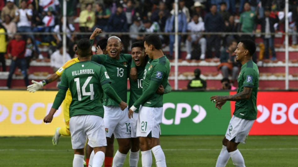 Bolivia deja a Per&uacute; al borde del abismo, en una fecha de emociones en el premundial