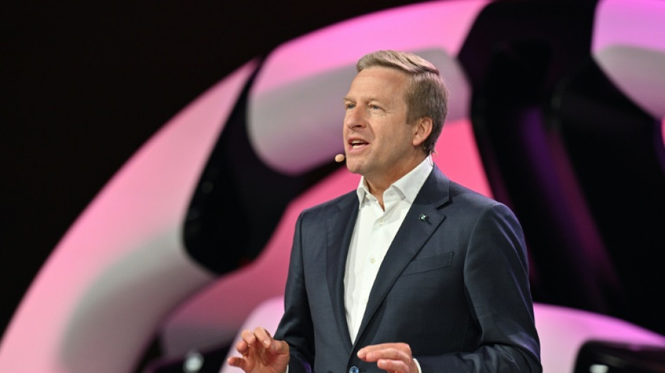 BMW-Chef Zipse begr&uuml;&szlig;t Auto-Gipfel bei Kanzler Merz 