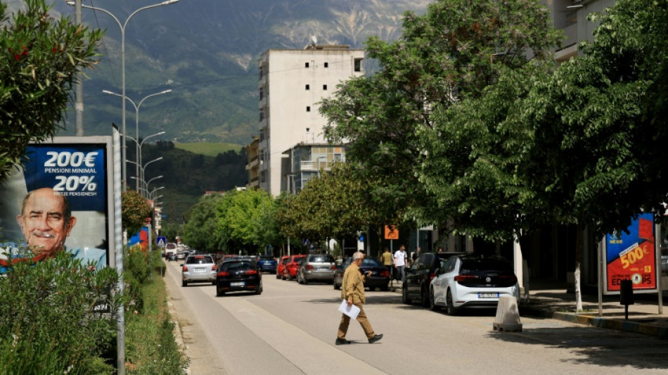 Parlamentswahl in Albanien begonnen