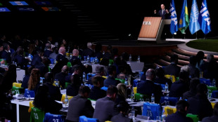 Reelegido sin sorpresa, Infantino prepara la expansi&oacute;n de la FIFA