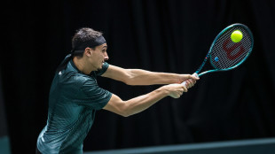 Parigi: Sonego batte Musetti in rimonta