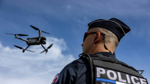 En France, un d&eacute;ploiement "sans pr&eacute;c&eacute;dent" de drones pour surveiller les manifestations