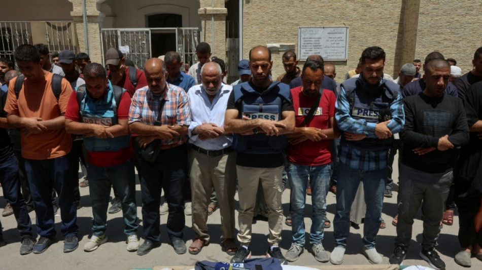 Media groups urge Israel to allow Gaza access for foreign journalists