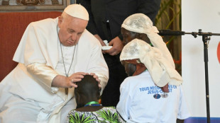 Papst prangert in Kinshasa "brutale Gräueltaten" nach Treffen mit Gewaltopfern an