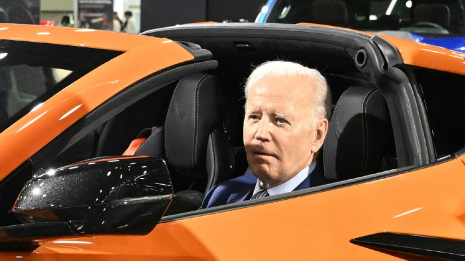 Joe Biden ouvre le salon de l'automobile de Détroit en mettant en lumière les électriques