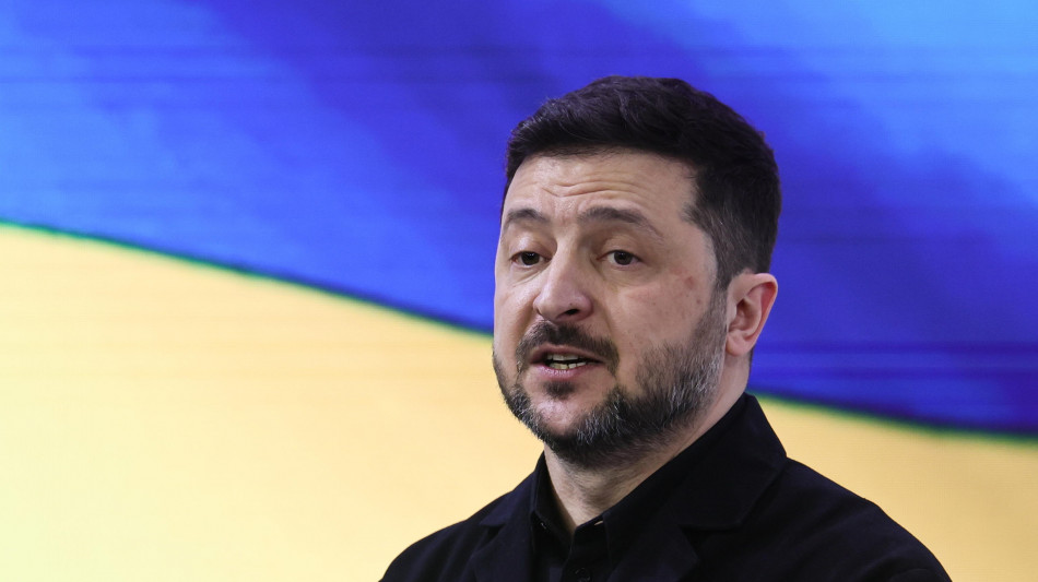 Zelensky, 'speriamo che i prossimi negoziati si svolgano questo mese'
