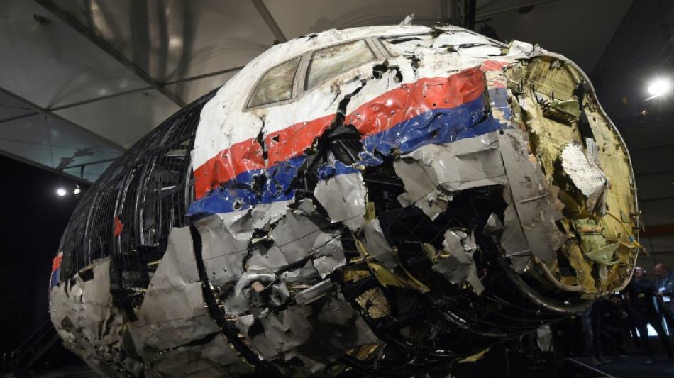 Cadena perpetua para tres acusados del derribo de un avión en Ucrania en 2014