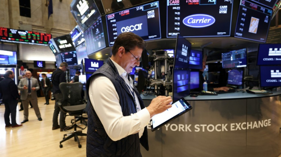 Wall Street recule &agrave; l'ouverture, plomb&eacute;e par les nouvelles menaces douani&egrave;res de Trump