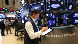 Wall Street recule &agrave; l'ouverture, plomb&eacute;e par les nouvelles menaces douani&egrave;res de Trump