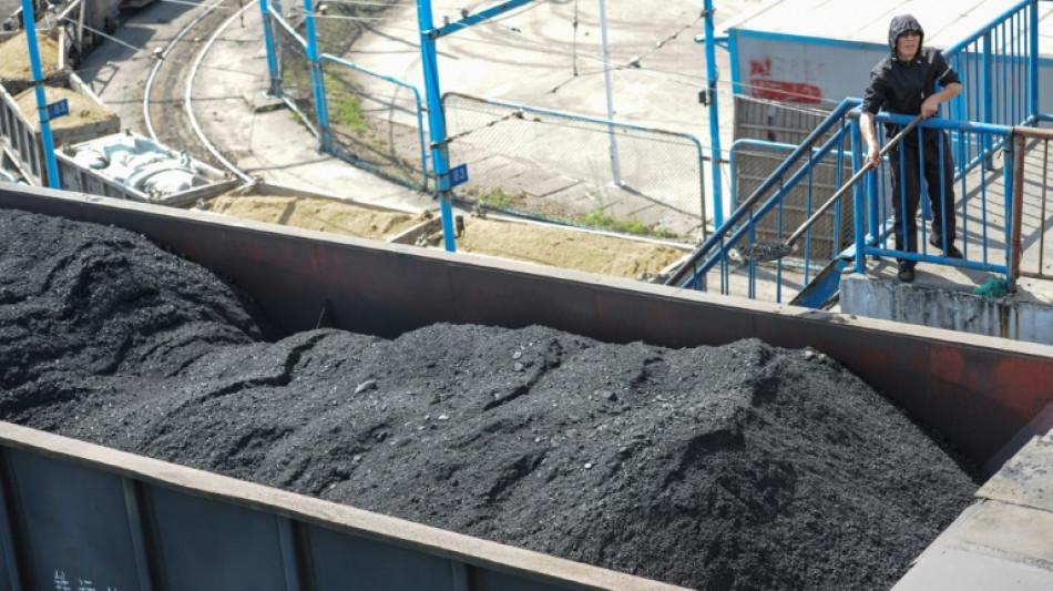 China apuesta por el carbón ante la escasez de energía
