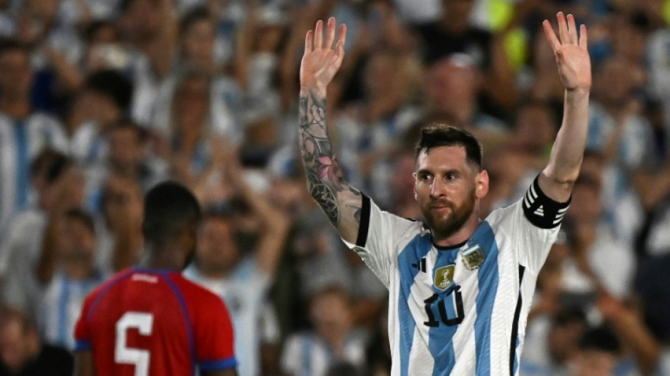 Messi, Di Mar&iacute;a e Scaloni est&atilde;o entre convidados ilustres para homenagem a Maxi Rodr&iacute;guez
