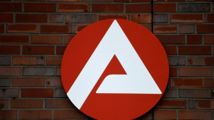 Aufw&auml;rtstrend auf dem Arbeitsmarkt h&auml;lt an - Krieg bremst aber Entwicklung
