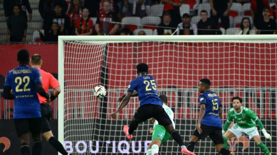 Nice comemora 120 anos com goleada hist&oacute;rica sobre Saint-Etienne