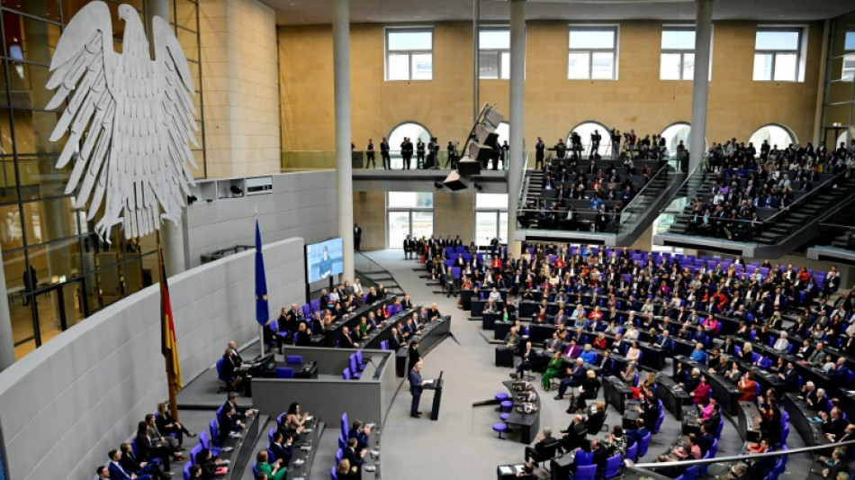 Bundestag debattiert &uuml;ber Energieeffizienz und Preisbremsen f&uuml;r Strom und Gas