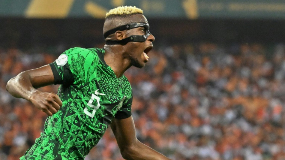 Osimhen assina em definitivo com o Galatasaray por 75 milh&otilde;es de euros