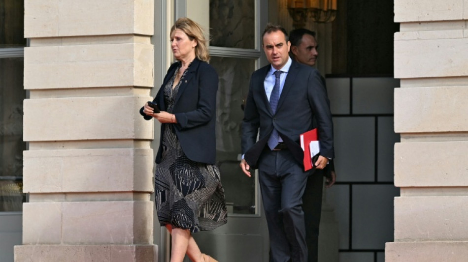 Francia enfrenta el riesgo de una degradaci&oacute;n de la nota de su deuda