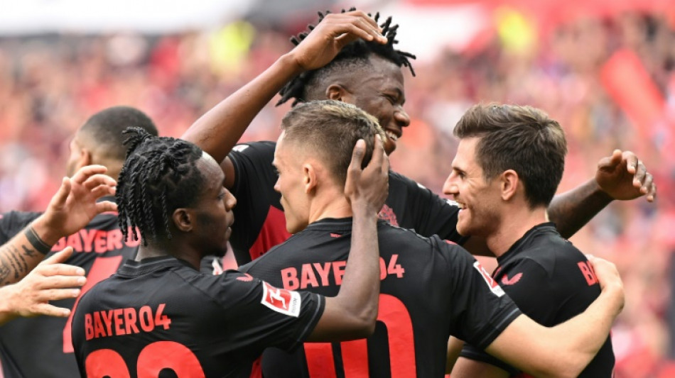 Bayer Leverkusen vence Col&ocirc;nia e mant&eacute;m lideran&ccedil;a do Alem&atilde;o