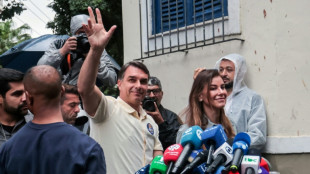 Brasil escolhe entre Bolsonaro e Lula, que denuncia obst&aacute;culos para votar