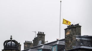 Sterbliche &Uuml;berreste der Queen werden nach Edinburgh &uuml;berf&uuml;hrt