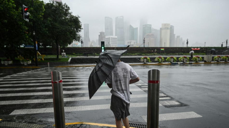 Le typhon Bebinca, le plus fort depuis 1949, touche terre &agrave; Shanghai