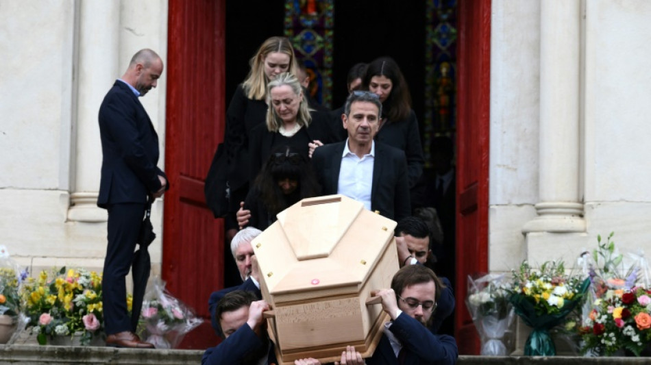 Adieu sobre et &eacute;mouvant &agrave; Bernard Pivot dans son fief familial du Beaujolais