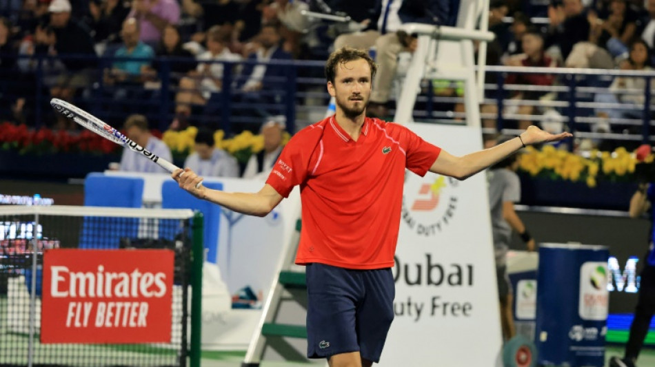 Tennis: Medvedev s'impose &agrave; Duba&iuml;, son 3e titre en trois semaines