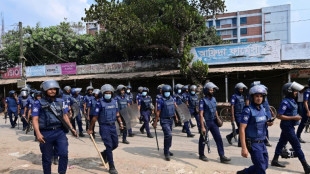 Textil-Proteste in Bangladesch gehen weiter - Frau erschossen