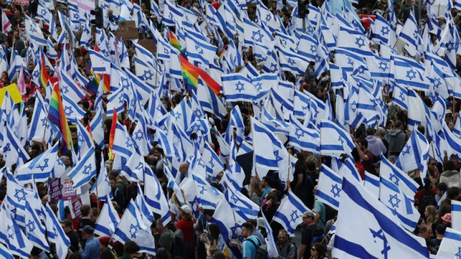 Proteste gegen umstrittene Justizreform in Israel nehmen an Fahrt auf