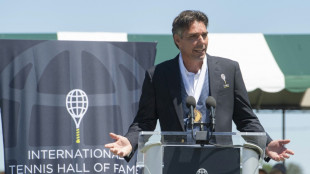 Stich erh&auml;lt Goldene Sportpyramide f&uuml;r sein Lebenswerk