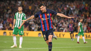 L&iacute;der Barcelona recebe Osasuna, que j&aacute; pensa na final da Copa do Rei