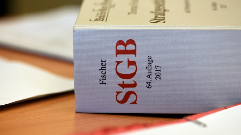 Niedersachsen: Haftstrafen wegen Verkaufs von Aufenthaltstiteln in Ausl&auml;nderbeh&ouml;rde