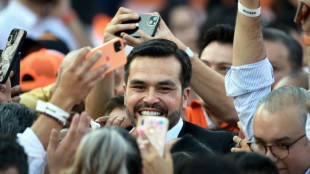 Un legislador de la oposición se registra como candidato presidencial en México 