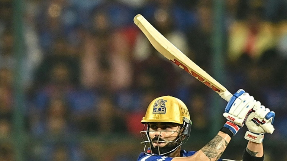 Du Plessis, Kohli help Bengaluru stay in IPL play-off race
