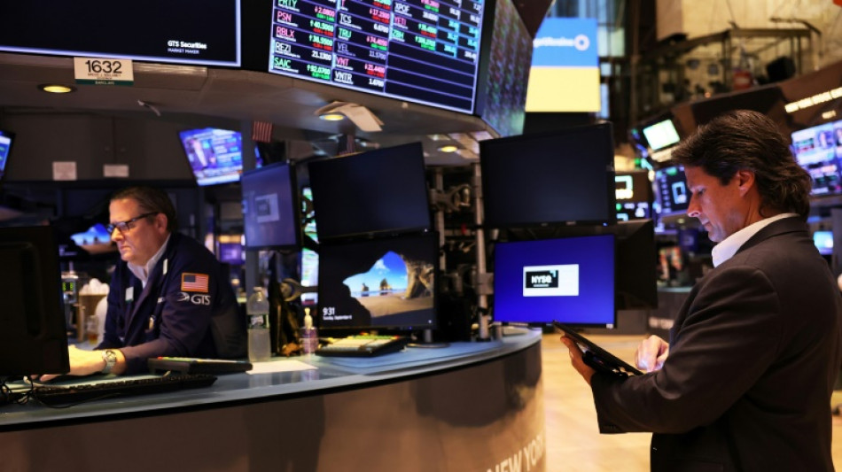 Wall Street dans le vert mise sur la paralysie du gouvernement am&eacute;ricain &agrave; la sortie des urnes