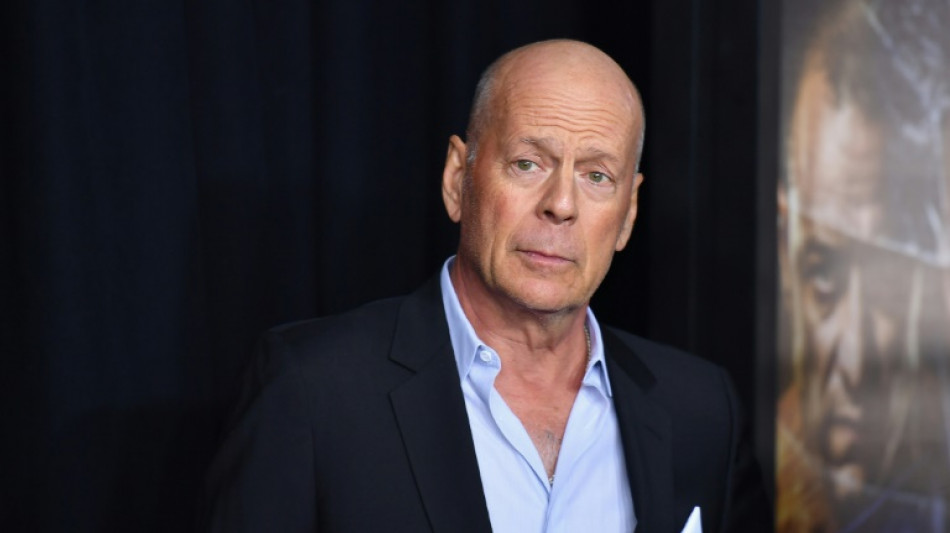 Bruce Willis se retira de la actuaci&oacute;n por problemas de salud