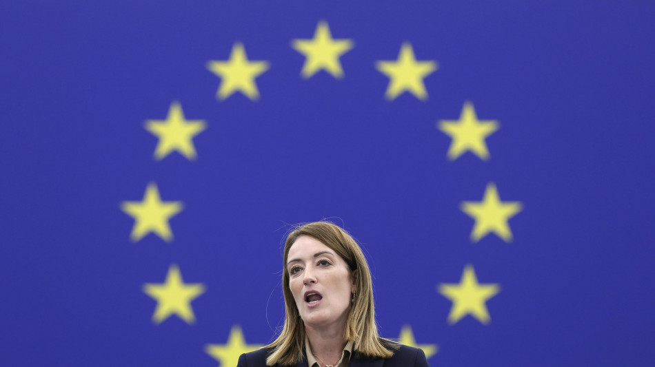 Chiesta revoca immunit&agrave; di 3 eurodeputati Fi su Huaweigate