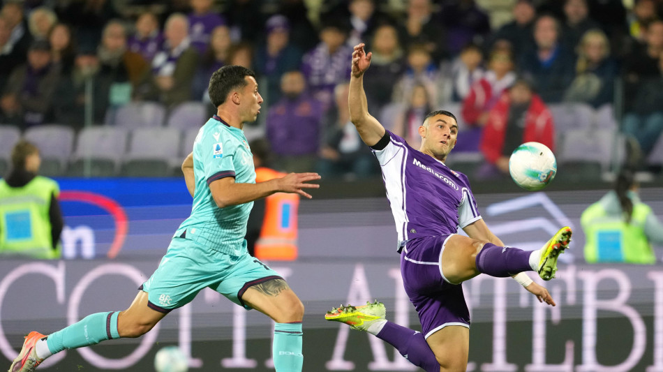La Fiorentina soffre e rimonta, col Bologna finisce 2-2