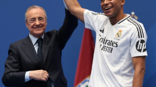 Mbapp&eacute; promete 'dar a vida' ao Real Madrid em apresenta&ccedil;&atilde;o no Santiago Bernab&eacute;u