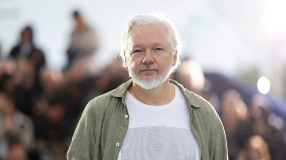 Assange files complaint against Nobel Foundation over Machado win