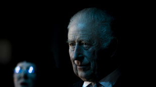 Carlos III, casi tres a&ntilde;os de reinado con muchos sobresaltos