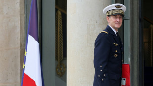 Francia redobla esfuerzos para preparar a sus ciudadanos para la guerra en Europa