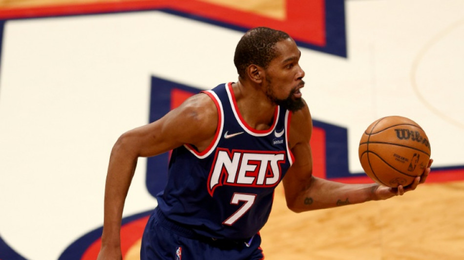 After Durant ultimatum, NBA Nets owner backs Nash, Marks