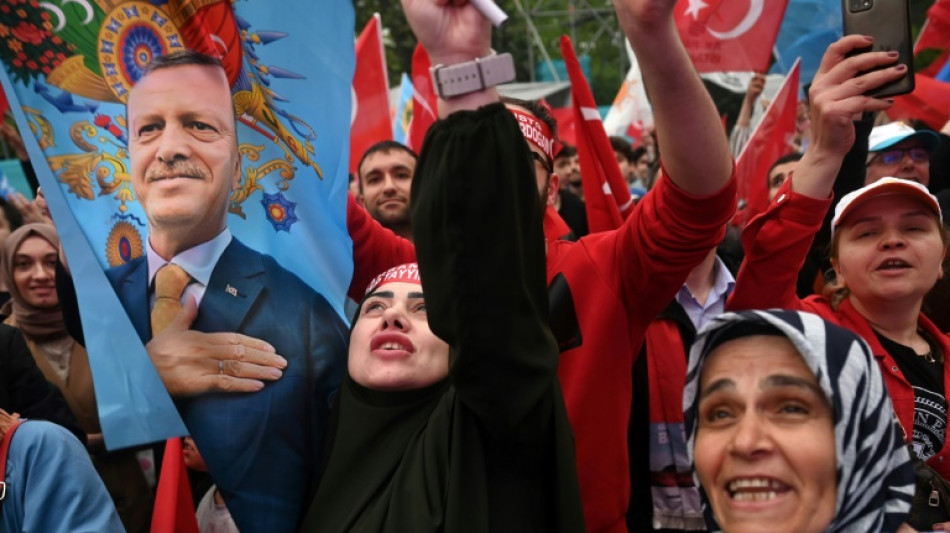 Erdogan erkl&auml;rt sich zum Sieger von Pr&auml;sidenten-Stichwahl in der T&uuml;rkei