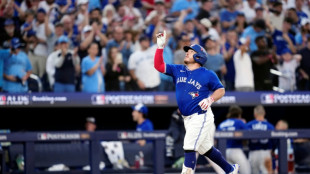 Blue Jays pummel Yankees 10-1 in MLB playoff series opener