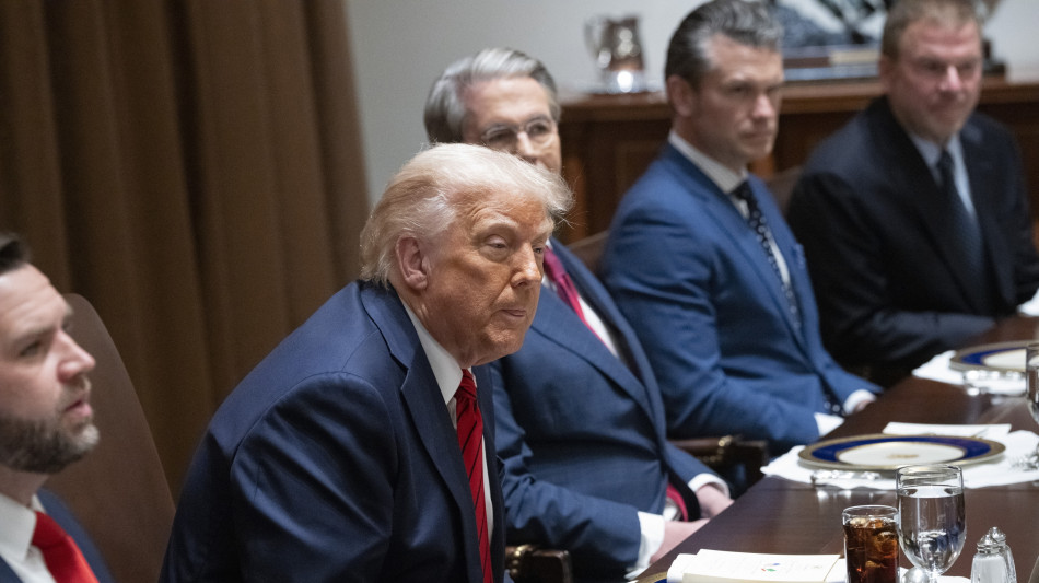 Trump, Italia molto utile nel sostegno all'Ucraina