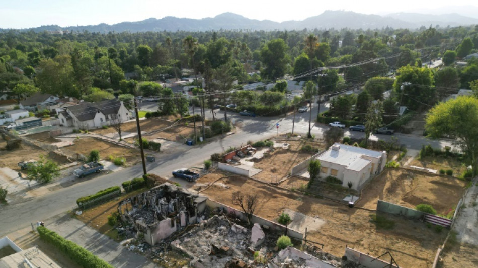 Los Angeles infest&eacute;e de maisons toxiques, des mois apr&egrave;s les incendies