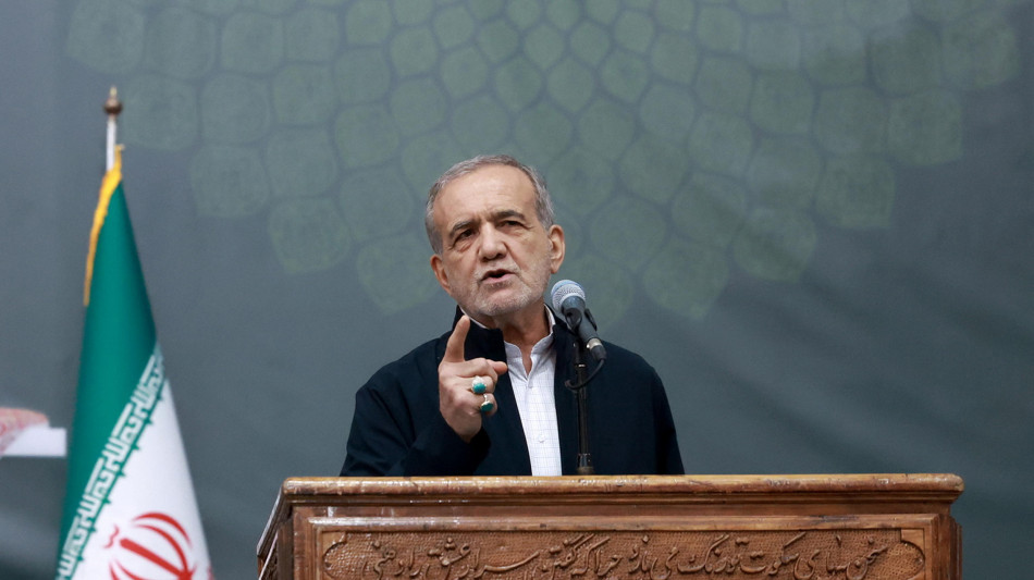 Presidente Iran lancia appello all'unit&agrave; contro Israele