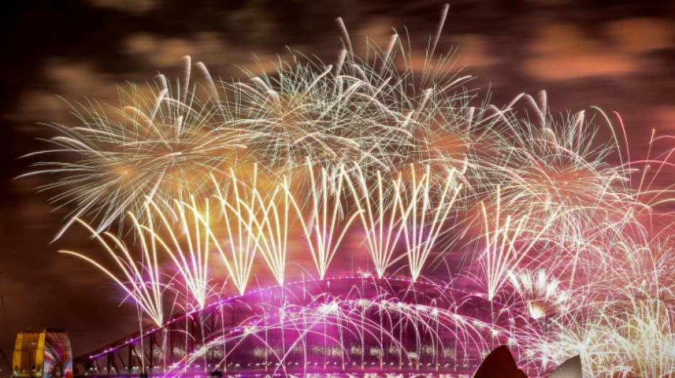 Australien begr&uuml;&szlig;t das Neue Jahr mit spektakul&auml;rem Feuerwerk