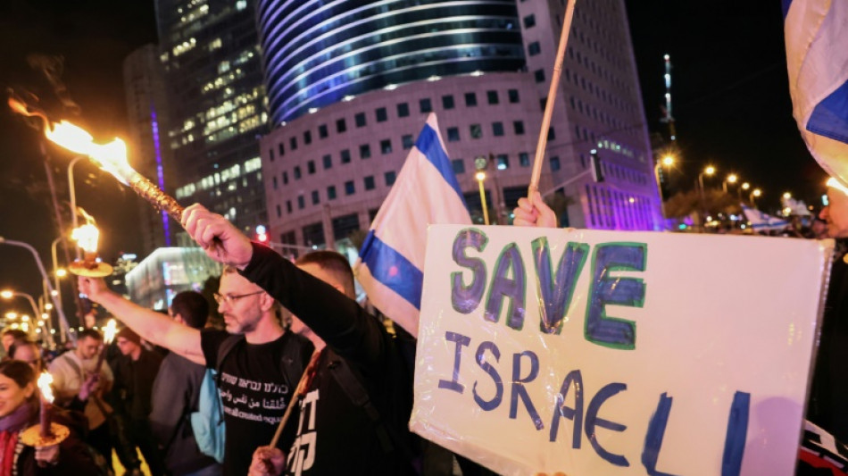 Israelis rally against Netanyahu 'government of shame'